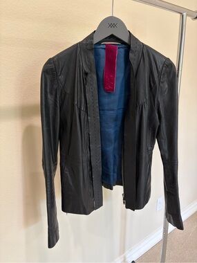 Nolita Black 100% Leather Open-Front Jacket with Blue Lining made in Italy